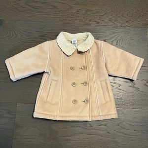 Baby gap suede creme baby girl coat 3-6M EUC